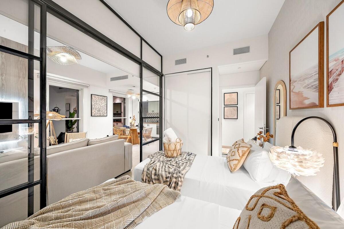 Apartment Family-friendly 2br With Pool, Gym, Kitchen Near Hills *
