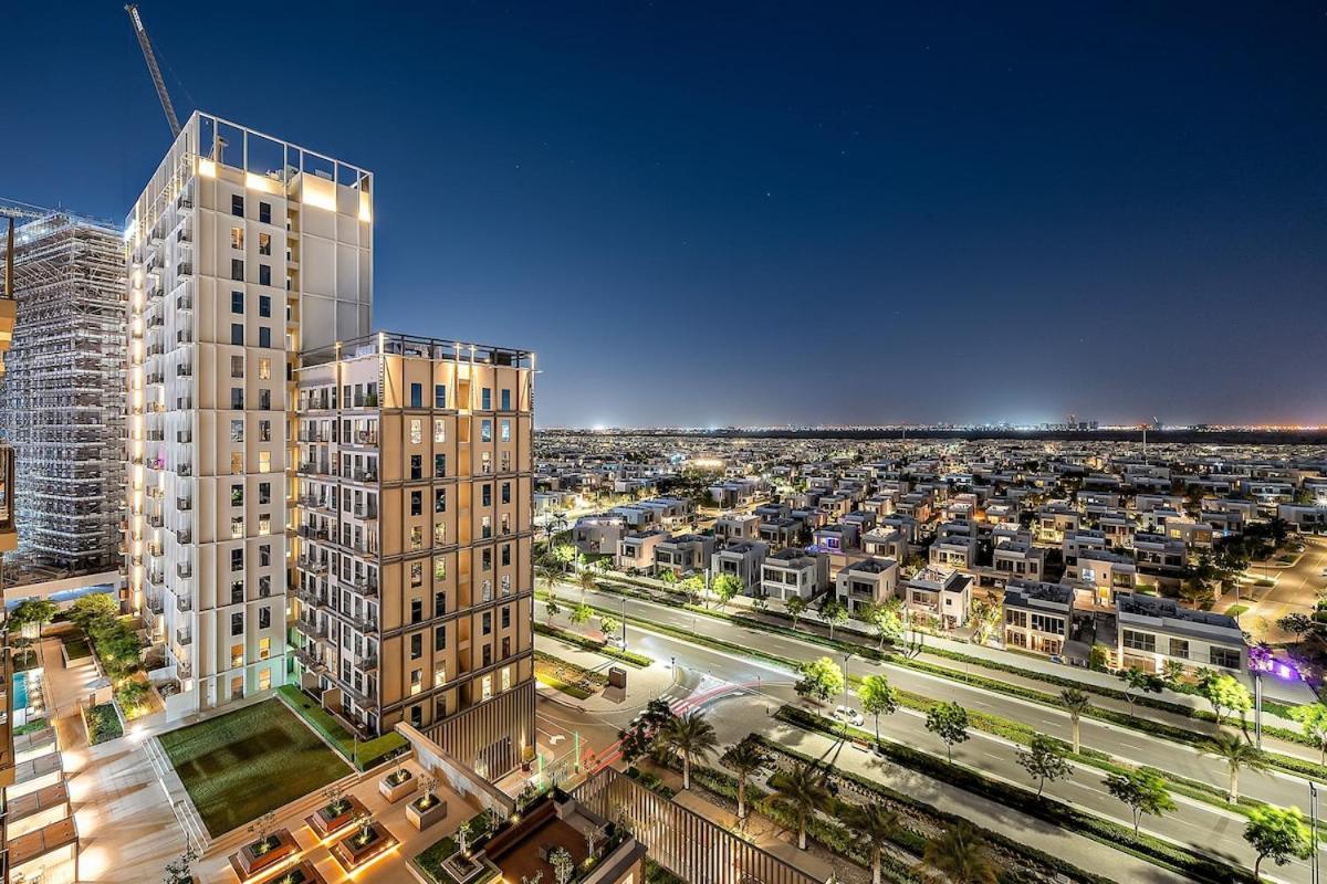 Apartment Family-friendly 2br With Pool, Gym, Kitchen Near Hills Dubai